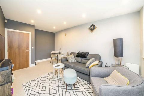 2 bedroom flat for sale, Lee High Road, London SE13