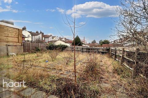 3 bedroom semi-detached house for sale, Marlborough Road, Luton