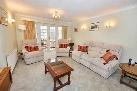 5 bedroom detached house for sale, Trentham Drive, Holt Road, Sheringham