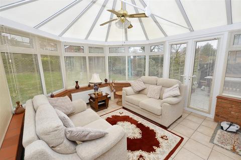 5 bedroom detached house for sale, Trentham Drive, Holt Road, Sheringham