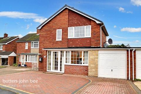 3 bedroom link detached house to rent, Sandringham Road, STAFFORD