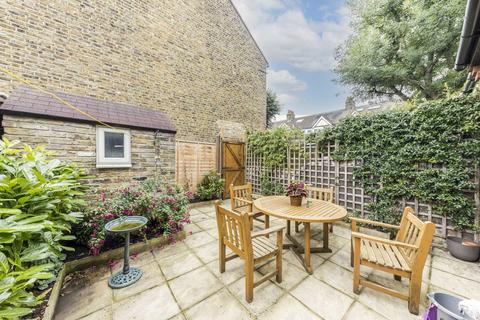 70 Overdale Road, London, W5 4TT
