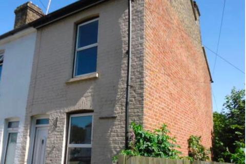 3 bedroom terraced house to rent, Trafalgar Street, Gillingham ME7