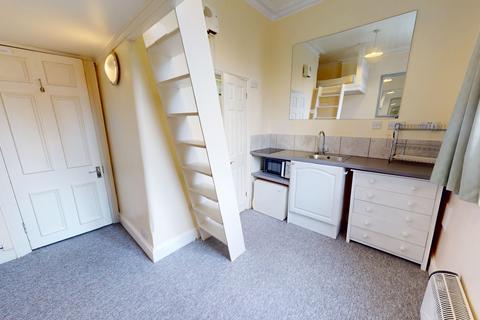 undefined, First Avenue, Hove, BN3