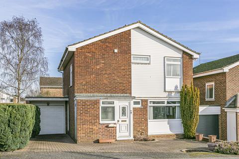 3 bedroom detached house for sale, Antonine Gate, St. Albans, AL3