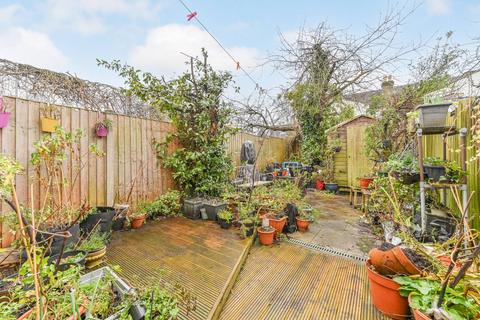 49 Howley Road, Croydon, CR0 1AY