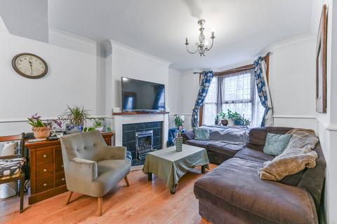 49 Howley Road, Croydon, CR0 1AY