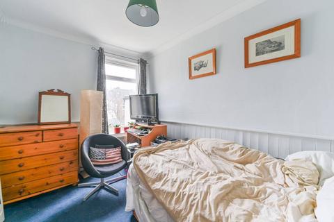 49 Howley Road, Croydon, CR0 1AY
