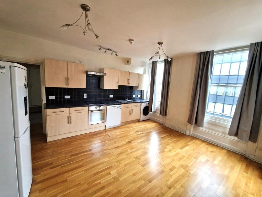 Flat 2 Stafford St Lounge 1.jpg