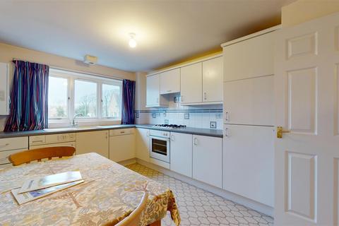 2 bedroom flat for sale, Gresley Drive, Stamford