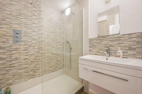 2 bedroom flat to rent, Hindmarsh Close, Shadwell, London, E1