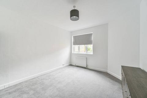 1 bedroom flat to rent, Farm Avenue, Streatham, London, SW16