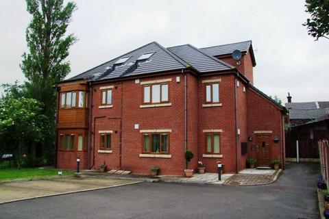 2 bedroom flat to rent, Royton Hall Place, Shepherd Street, Royton, OL2