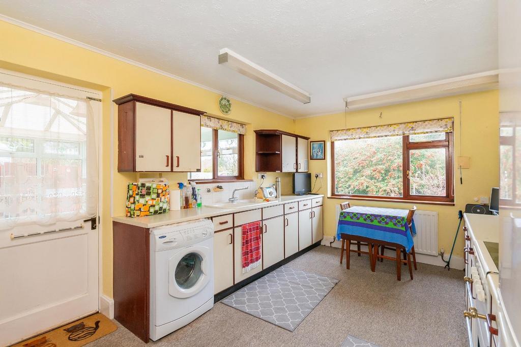 0 C5 RWH - Kitchen C.jpg