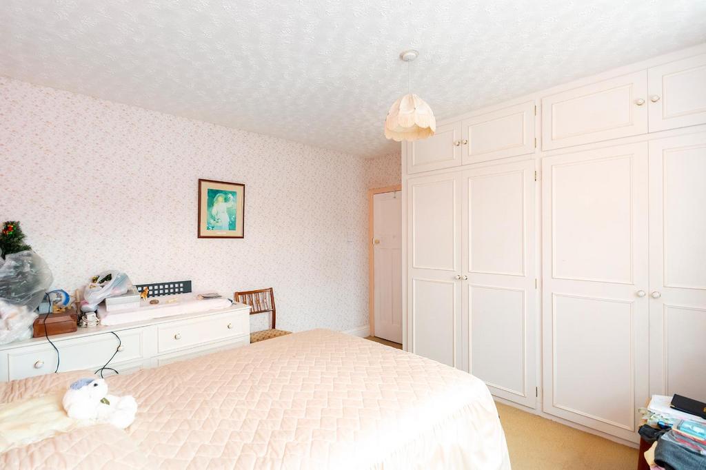 0 C5 RWH - Bedroom C.jpg