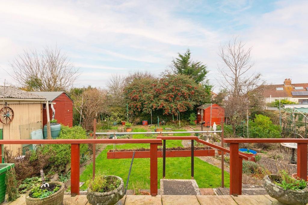 0 C5 RWH - External H.jpg