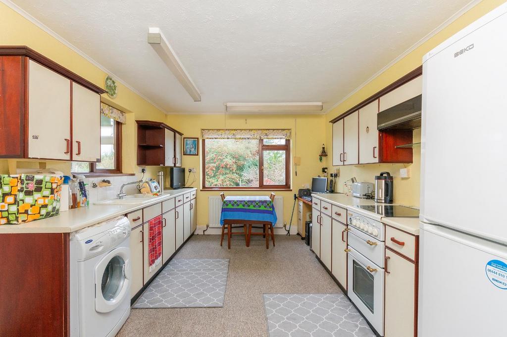 0 C5 RWH - Kitchen D.jpg