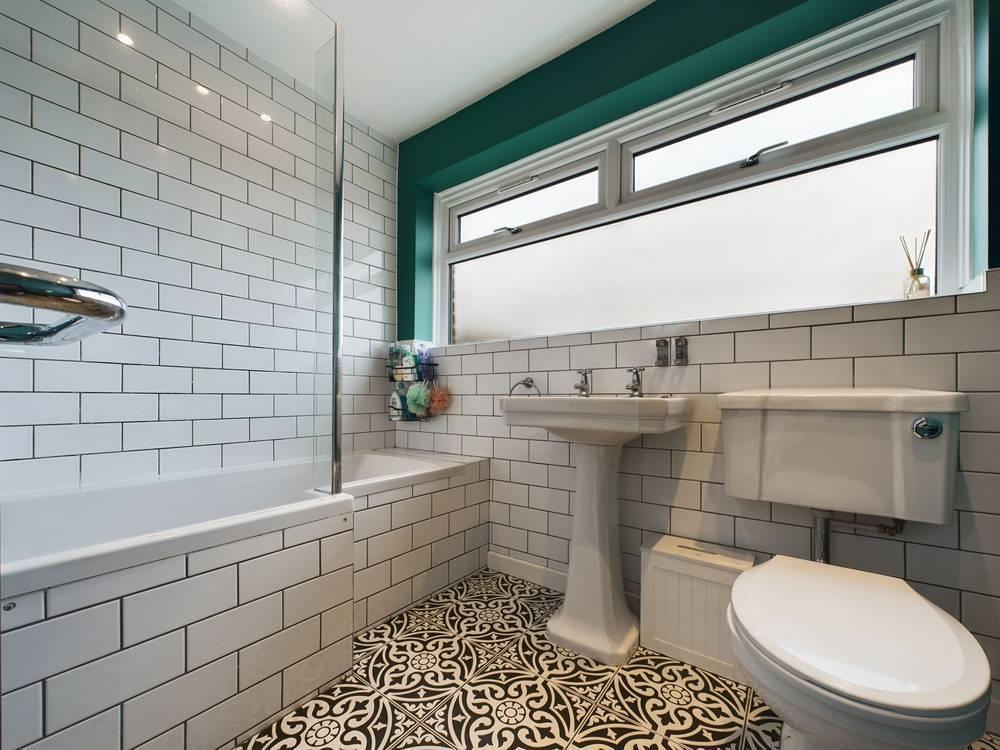 Family bathroom