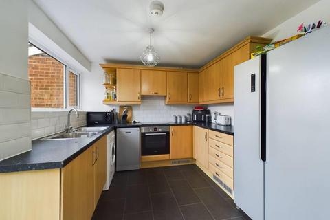 3 bedroom house for sale, Condor Walk, Hornchurch