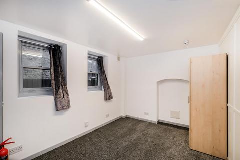 Studio to rent, Bloxhall Court, Bloxhall Road, Leyton, E10