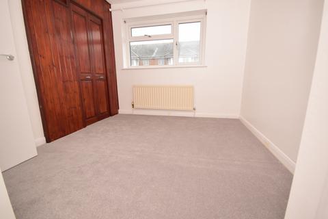 2 bedroom terraced house to rent, Grange Road Gillingham ME7