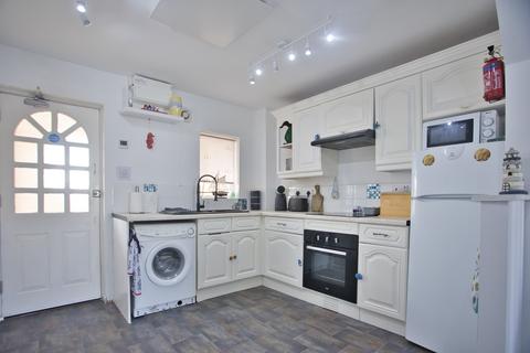 1 bedroom flat for sale, Radnor Bridge Road, Folkestone, CT20