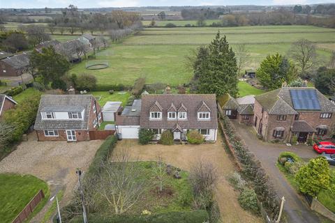 4 bedroom detached house for sale, Station Road, Newmarket CB8