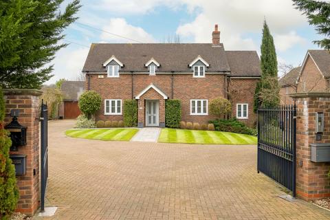 5 bedroom detached house for sale, Milton Road, Bedford MK41