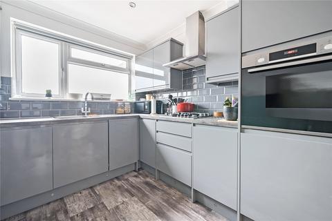 2 bedroom flat for sale, College Gardens, Worthing, West Sussex, BN11