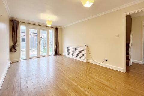 4 bedroom end of terrace house to rent, The Chignalls, Laindon, Basildon, Essex SS15