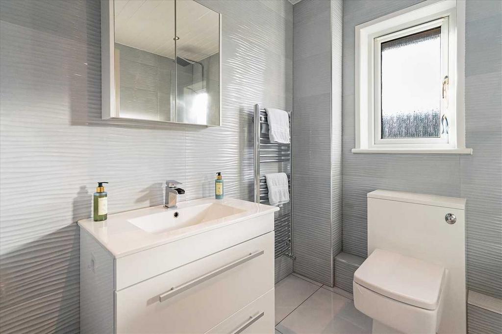 Bathroom (2)