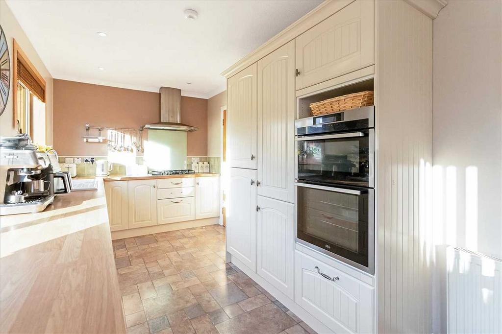 Kitchen (2)