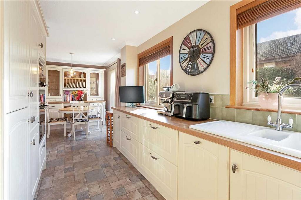 Kitchen (3)