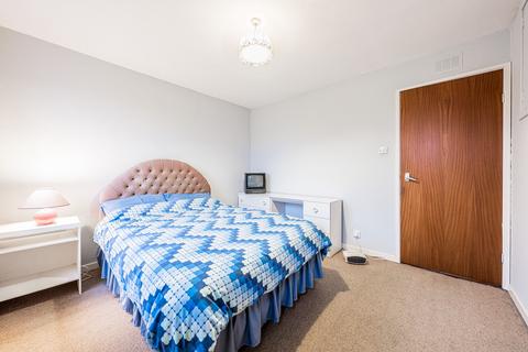 110 Hillend Road, Clarkston, Glasgow, G76 7XT