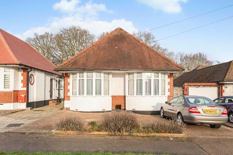 4 bedroom detached bungalow for sale, Elmfield Road, Potters Bar, EN6