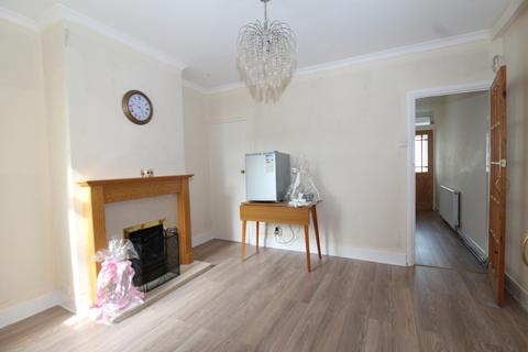 3 bedroom terraced house to rent, Chaucer Road, Gillingham, Kent, ME7