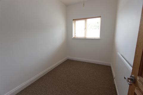 3 bedroom terraced house to rent, Rushdale Road, Sheffield, S8 9QA