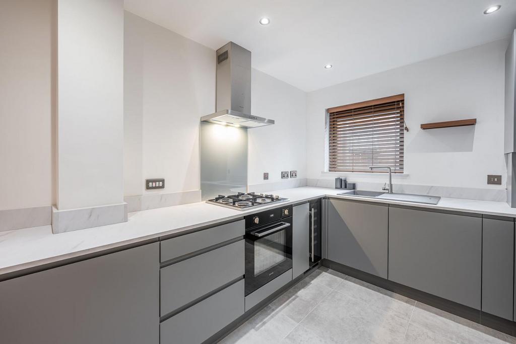 Kitchen Area 2