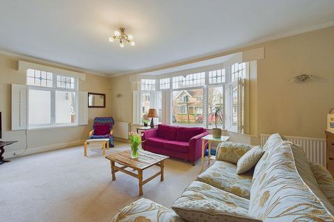 5 bedroom detached house for sale, Langdale Gardens, Hove, BN3 4HJ