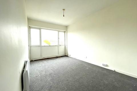 1 bedroom flat to rent, The Glade, Hayling Island PO11