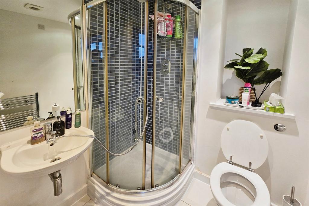 Ensuite Shower