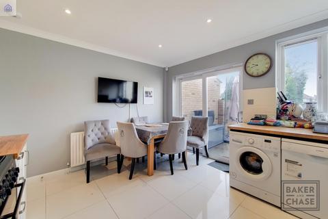 5 bedroom semi-detached house for sale, St. Georges Road, Enfield EN1