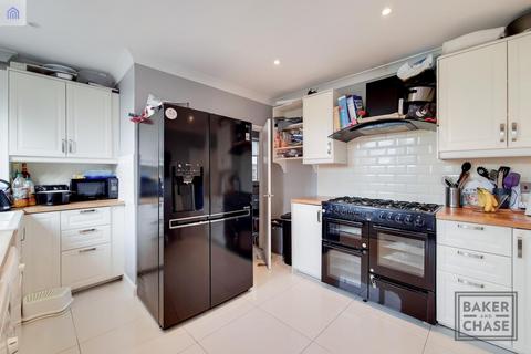 5 bedroom semi-detached house for sale, St. Georges Road, Enfield EN1