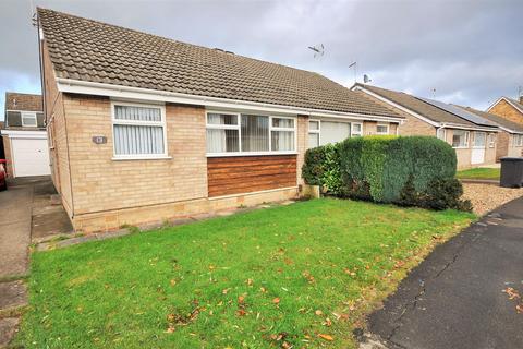 2 bedroom semi-detached bungalow to rent, Chantry Close, Woodthorpe, York