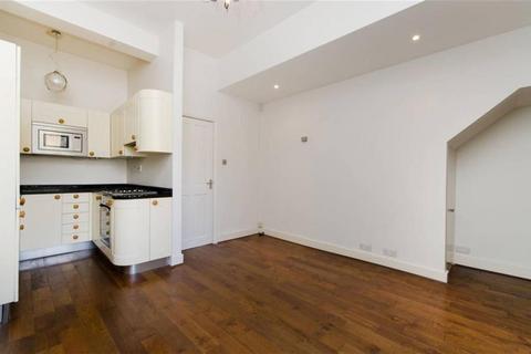 2 bedroom flat to rent, Sumatra Road, London, NW6