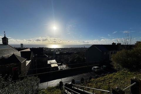 5 bedroom house share for sale, Terrace Road, Mount Pleasant, Swansea