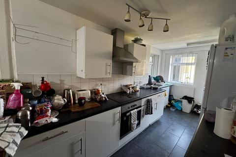 5 bedroom house share for sale, Terrace Road, Mount Pleasant, Swansea