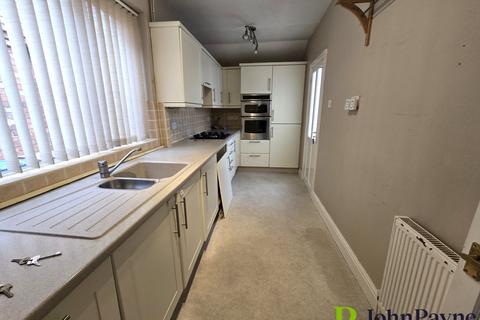 3 bedroom semi-detached house for sale, Daventry Road, Cheylesmore, Coventry, CV3