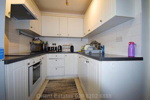 2 bedroom flat for sale, Raffles House, Hendon