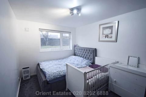 2 bedroom flat for sale, Raffles House, Hendon